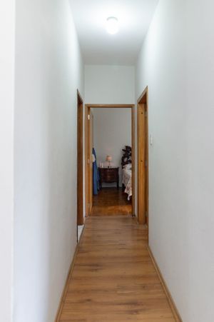 Image 16 - 884759