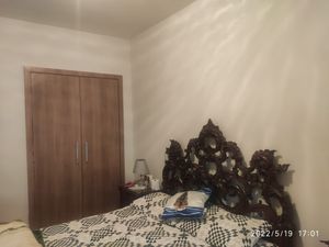 Image 3 - 884759