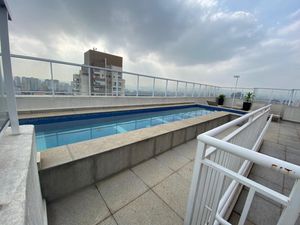 Image 16 - 884760
