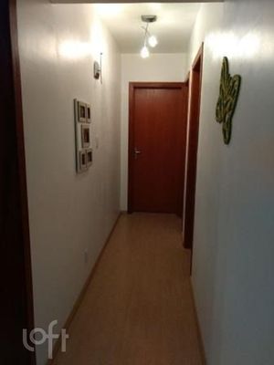 Image 5 - 884765