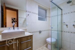 Image 9 - 884765
