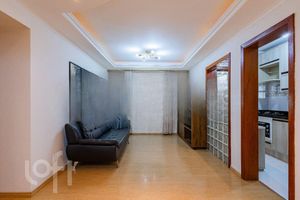 Image 3 - 884765