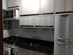 Image 3 - 884765