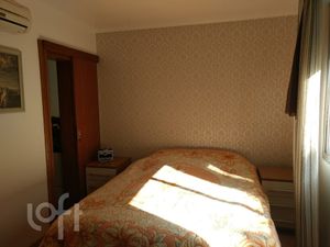 Image 7 - 884765