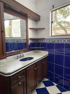 Image 9 - 884771
