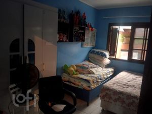 Image 9 - 884774
