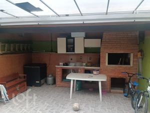 Image 3 - 884774