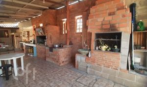 Image 8 - 884776