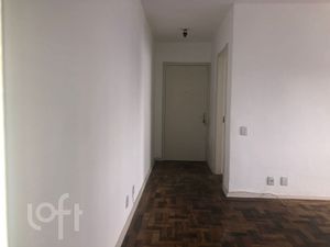 Image 9 - 884800