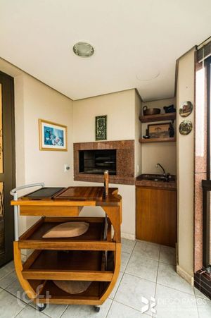 Image 8 - 884805