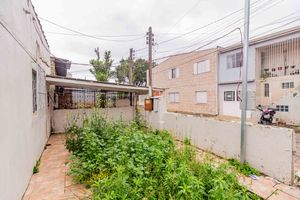 Image 3 - 884808
