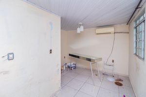 Image 9 - 884808