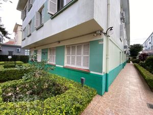 Image 16 - 884811