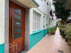 Image 18 - 884811