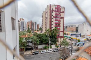 Image 4 - 884812