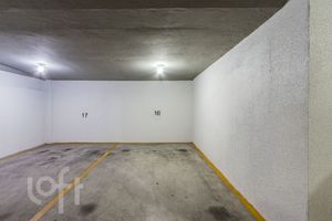 Image 31 - 884814