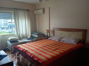 Image 7 - 884815