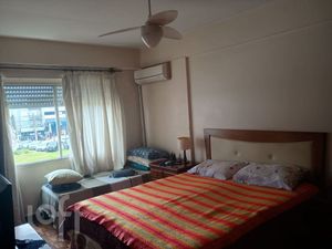 Image 9 - 884815