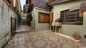 Image 38 - 884818
