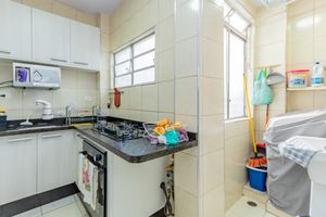 Image 19 - 884820