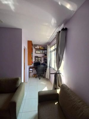 Image 3 - 884820