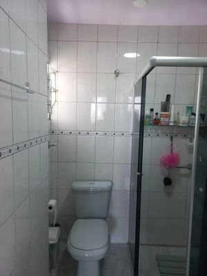 Image 8 - 884820