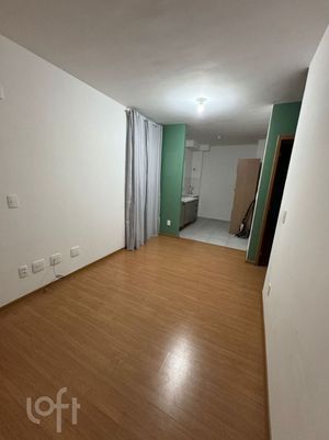 Image 8 - 884831