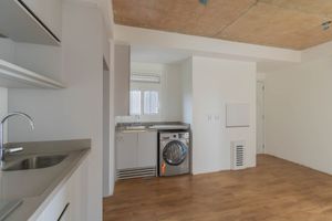Image 7 - 884833