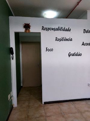 Image 8 - 884836