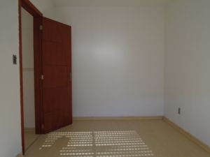 Image 11 - 884837