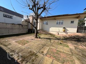 Image 17 - 884845