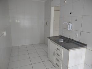 Image 4 - 884853