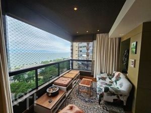 Image 1 - 884856
