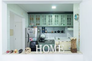 Image 21 - 884861