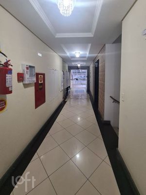 Image 15 - 884863