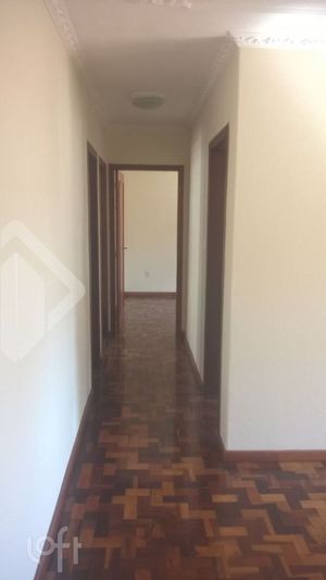 Image 13 - 884867