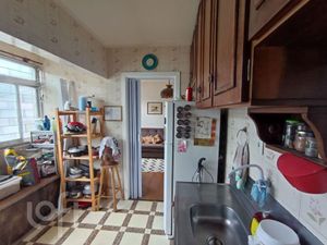 Image 6 - 884868