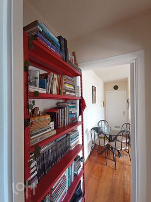 Image 9 - 884868