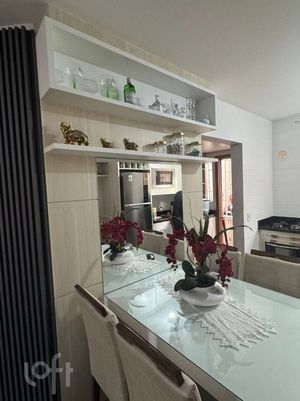 Image 8 - 884869