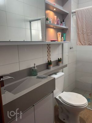 Image 22 - 884869