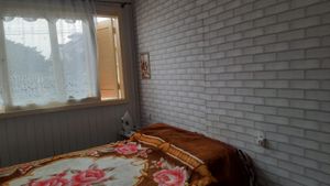 Image 6 - 884870
