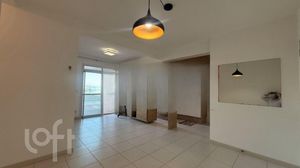 Image 9 - 884875