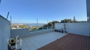 Image 2 - 884875