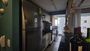 Image 5 - 884880