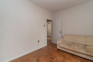 Image 4 - 884901