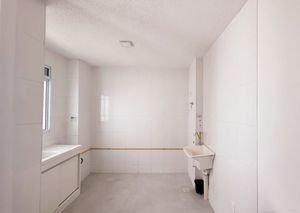 Image 3 - 884909