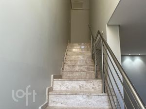Image 13 - 884912