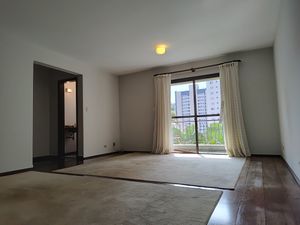 Image 16 - 884913