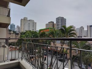 Image 17 - 884913