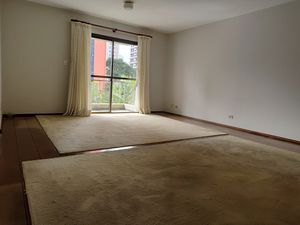 Image 7 - 884913